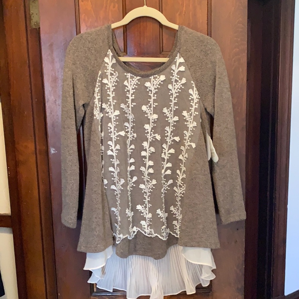 Altar’d State sweater with liner